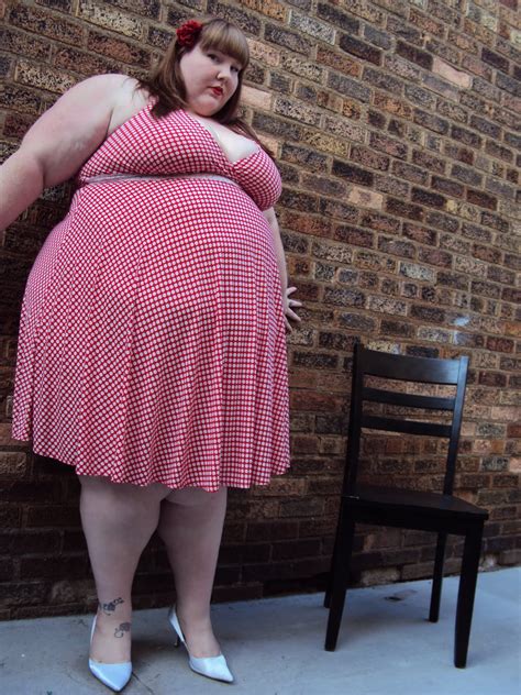 Kellybbw. Kellybellyohio - Ssbbw Super Big size Model Quick Facts ( bio)In this video we are going to take a Look on Ssbbw Kelly ( kellybellyohio ). She is a fatpositi... 