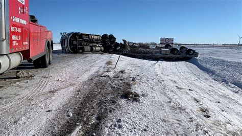Updated: STURGIS, S.D. (KELO) — The Sturgis roadways have received significant icing Thanksgiving evening throughout Meade County, according to the Meade County Sheriff’s Office (MCSO). There .... 