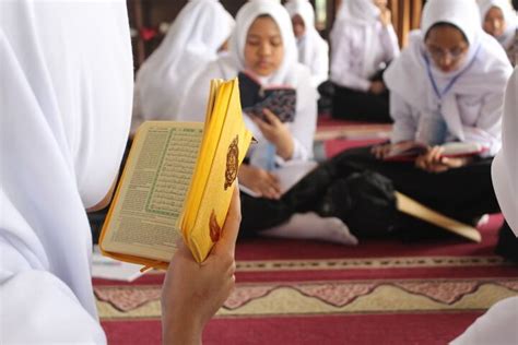 Kenali SMA Dwiwarna, Salah Satu Sekolah Terbaik di …