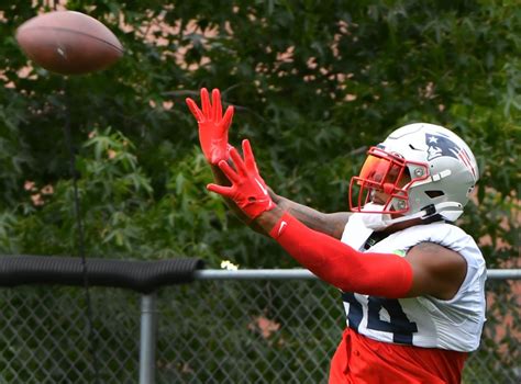 Kendrick Bourne happy to be with Patriots through trades, cutdowns