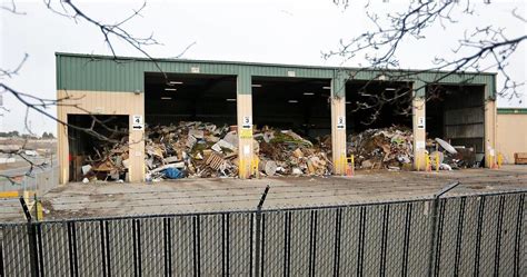 Kennewick transfer station. Waste Management Transfer Station, 2627 S. Ely Street; Dropbox at McDonalds, 2721 W. Kennewick Ave and Highway 395 Recycling Questions For tough recycling questions, ... 