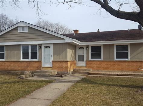 Kenosha houses for rent. 2 Beds, 1 Bath. 9625 63rd St. Kenosha, WI 53142. House for Rent. $2,500 /mo. 3 Beds, 1.5 Baths. Get a great Pleasant Prairie, WI rental on Apartments.com! Use our search filters to browse all 369 apartments and score your perfect place! 