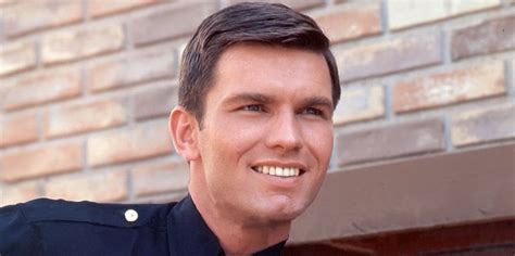 What is Kent McCord's Net Worth? Kent McCord is an American actor who has a net worth of $1.3 million. Kent McCord was born in Los Angeles, California in September 1942..