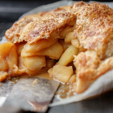 Kentish Mayde - Apple & Toffee Pie - Wiltshire Country Fayre