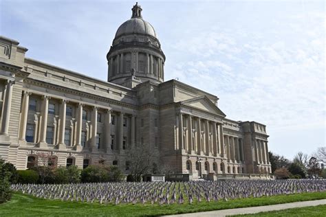 Kentucky Supreme Court reviews state’s Republican-drawn legislative, congressional maps