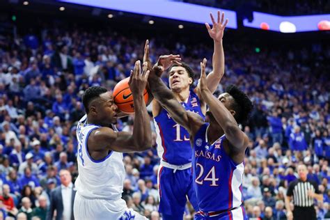 No. 6-seed Kentucky (22-11), despite making just seven of its 28 field goal attempts in the second half of Friday's first-round game versus Providence, held on for a 61-53 victory. No. 3 Kansas .... 