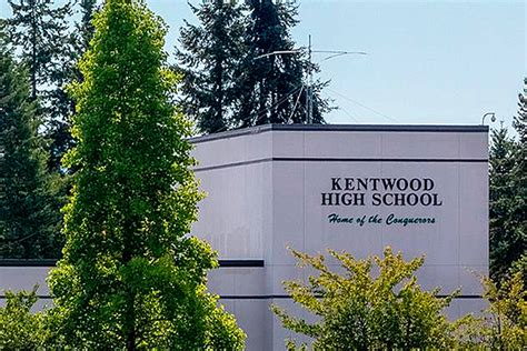 Kentwood hs wa. Kentwood, the No. 16 seed, has a 5-4 record and will play undefeated Graham-Kapowsin at 7 p.m. Friday, Nov. 12 at Art Crate Field at Bethel High School in Spanaway. Last week in the opening playoff round, Kentwood beat Woodinville 17-14 in overtime on a 36-yard field goal. Graham-Kapowsin crushed Federal Way 63-6. 