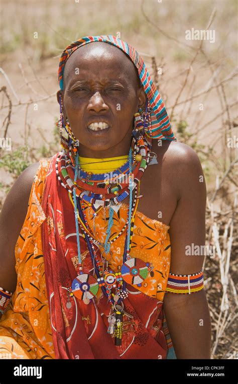 Kenya masai necklaces hi-res stock photography and images - Alamy