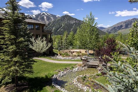 Ketchum real estate. Browse real estate in 83340, ID. There are 101 homes for sale in 83340 with a median listing home price of $3,497,500. 