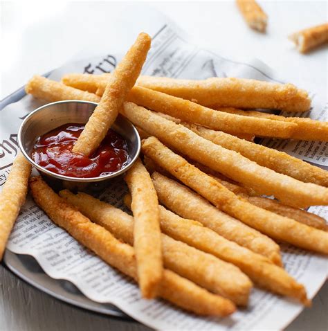 Keto french fries. Cut into 1/2 inch sticks – just like french fries. Place jicama fries in a pan and cover with water. Boil for 10-15 minutes. Drain the water in a colander, rinse with fresh water and then dry thoroughly with paper towels. When very dry, toss with the olive oil and spices in a bowl until covered with spices. 