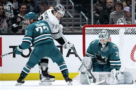 Kevin Fiala, Kings bounce back from slow start, deal Sharks their 6th straight loss