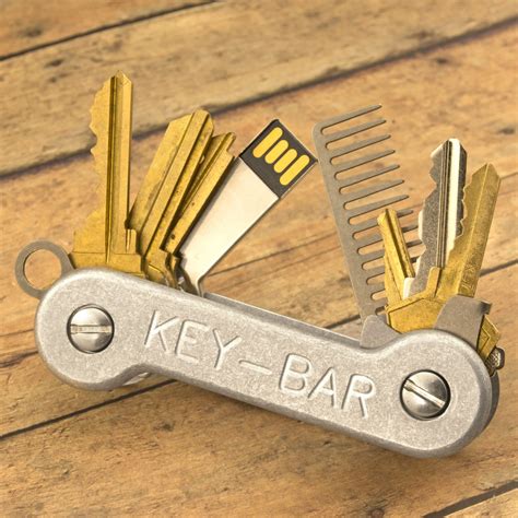 Keybar. The KeyBar JR is our most minimalist KeyBar, was designed for convenience and carrying only the essentials. Available at an extremely affordable price and made with the same high-grade aluminum on original KeyBars, KeyBar JR is the solution for those who want a more compact everyday carry. 