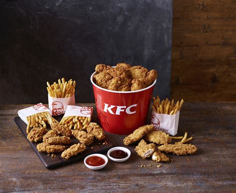  Visit your local KFC® at 10428 South Cicero to grab our mouthwatering world famous fried chicken near you. Our chicken restaurant offers delicious fried chicken family meals, buckets of chicken, crispy chicken sandwiches, fried chicken tenders, classic Famous Bowls, home-style classics and warm buttermilk biscuits. . 