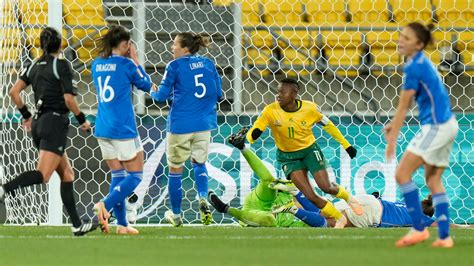 Kgatlana scores late to send South Africa into the last 16 over Italy at the Women’s World Cup