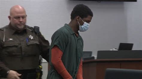 Khalil perry waukesha. Prosecutors said Khalil Perry, of Waukesha, carjacked the woman at knifepoint in November outside of the Waukesha library, then forced her to commit a sex act.A Waukesha County judge ruled last ... 