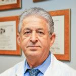Dr. Alyeshmerni is an endocrinology and metabolis