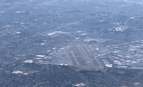 Khwd ardhayy zn. KHWD: Hayward Executive Airport Hayward, California, USA: GOING TO HAYWARD? Reserve a Hotel Room: Where will you pickup your Hertz vehicle? &bullet; APP Jet Center Hayward; FAA INFORMATION EFFECTIVE 26 JANUARY 2023 Location. FAA Identifier: HWD: Lat/Long: 37-39-32.1427N 122-07-18.2538W 37-39.535712N 122-07.304230W 