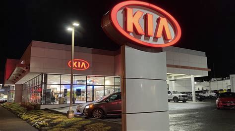 Kia beaverton. Beaverton Kia is a new Kia dealer serving the greater Portland area. Compare the available trim levels of the 2022 Kia Rio on our website today! Sales : Call sales Phone Number 503-567-4966 Service : Call service Phone Number 503-567-5889 