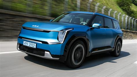 Kia ev9 review. The EV9 is the new flag-waver for what the Kia brand is capable of. This three-row, seven-seat, high-design electric SUV is overflowing with talent! FULL STO... 
