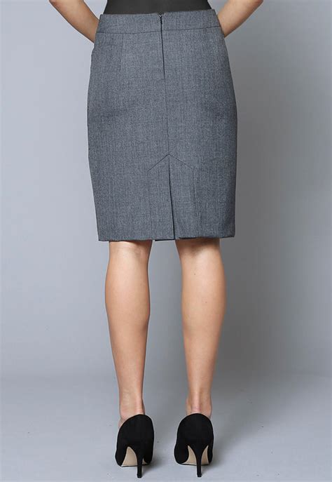 Kick pleat. Our classic Kick-Pleat skirt features a high-rise waistband and side zipper closure. Please refer to the size chart before purchasing a Half Size. Minimal shrinkage Soil & Stain Protection Wrinkle Resistant Little or No Ironing Required 65% Polyester/ 35% Cotton Our classic Kick-Pleat skirt features a high-rise waistband and side zipper closure 