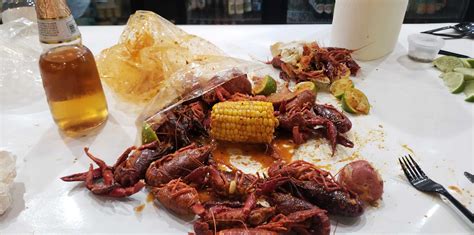 - Seafood: 5/5 I normally order the Kickin' Combo Deal #1 with 2 lbs of shrimp and 1 lb of clams and Kickin' Style seasoning (medium spice …