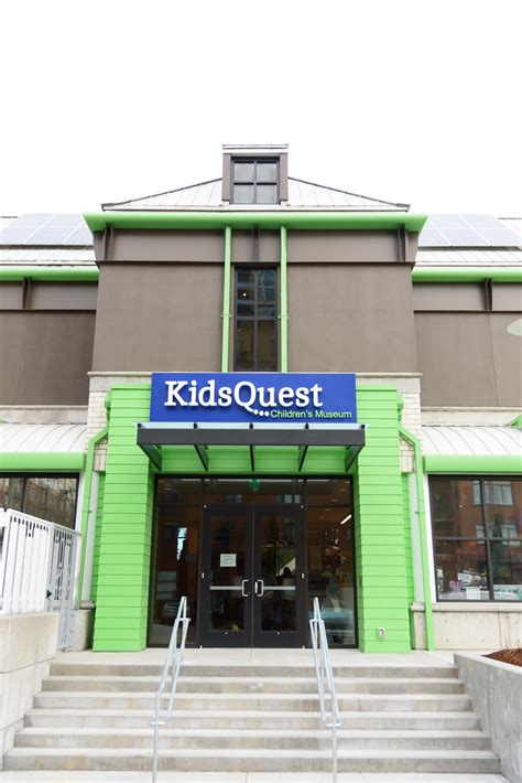 Kidsquest. KidsQuest birthday button. One parking spot is reserved for the party host. Additional parking info for guests can be found here. 25 guests* + Birthday Child: $425 for members and $450 for non-members. 35 guests* + Birthday Child: $525 for members and $550 for non-members. *The total number of guests includes adults and children. 