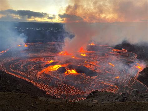 Kilauea, one of the world’s most active volcanoes, begins erupting after 3-month pause
