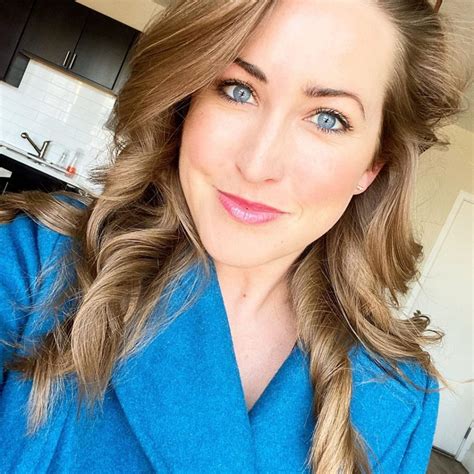 Meteorologist Kylie Bearse from Approachable Outdo... Lake Haiyaha in Rocky Mountain National Park changed colors summer 2022 from a deep blue to a milky green.. 
