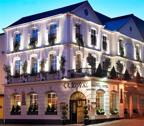 Enjoy luxurious rooms, free Wi-Fi, and a fine dining restaurant at this hotel in the heart of Killarney. Walk to the train station, shopping streets, cathedral, and golf course, or explore the nearby attractions with bike or horseback riding.. 