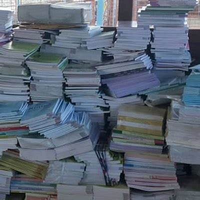 Kilo İle Atık Kağıt alanlar Hurda Atık Kağıt. hurda atık gazete defter. 