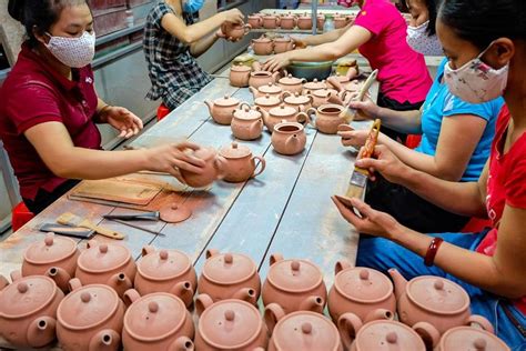 Kim Bong Carpentry And Thanh Ha Pottery Handicraft Villages