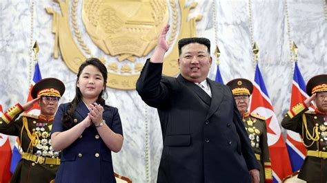 Kim Jong Un y su hija celebran el 75 aniversario de Corea del Norte. Xi y Putin envían sus saludos