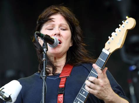 Kim deal. Mar 7, 2019 · 7th March 2019. Kim Deal. 1. Joining Pixies (because they made her laugh) In January 1986, a week after moving to Boston from Dayton, Ohio, Kim spotted an ad in the Boston Phoenix placed by future ... 