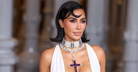 Kim kardashian hot nud. .  ...