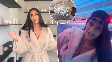 Kim kardashian tanning bed. Jan 25, 2024 · The use of tanning beds in 2024 is problematic, as is the tone-deaf way that Kardashian is promoting it. Our recent reporting on the dangers of tanning beds explores a 2023 survey by the American ... 