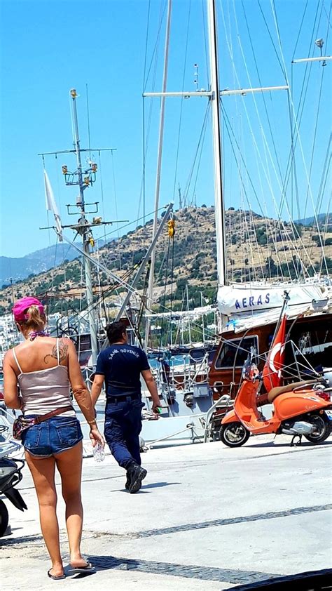 veodersti.rgarabwor.edu.pl. 