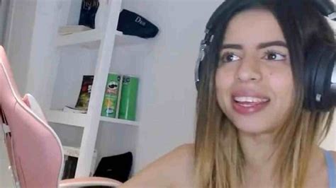 BANNED Twitch streamer Kimmikka who was kicked off the site after having sex on live video has revealed it was an “error”. The Peruvian gamer’s account was suspended for seven days after she was caught having sex on live video.. 