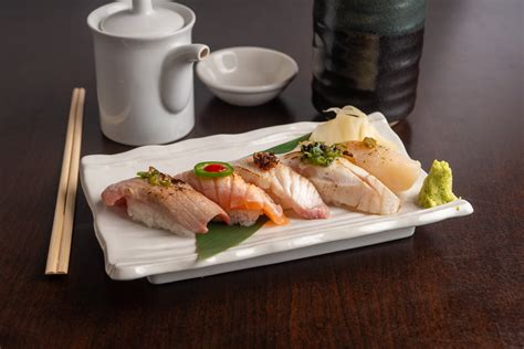 Kinari offers an extensive menu featuring both sushi and noodles. Th