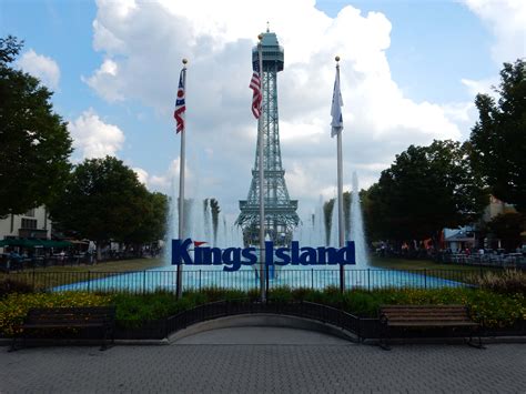 At Kings Island, we want you to have an effortless time with your friends and family. That’s why we've moved to all cashless payments throughout the park. Simply swipe or tap your credit card, debit card or smart device with Apple Pay or Google Pay where you would normally use cash.