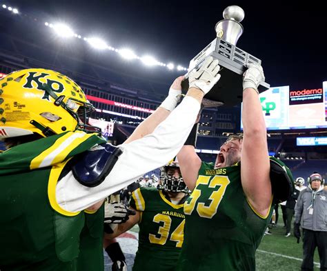 King Philip runs away from Marshfield, claims the Div. 2 title