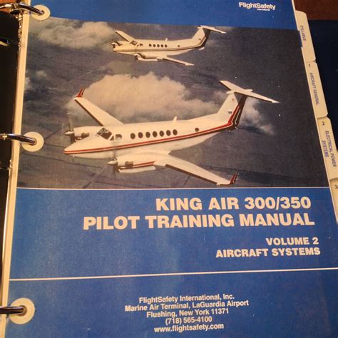 King air 350 pilot training manual. - Boeing 747 400 manuale di studio.