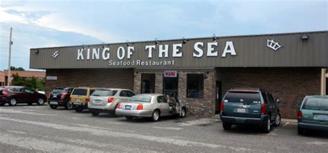King of the Sea Seafood Restaurant: Haven't been here in fo