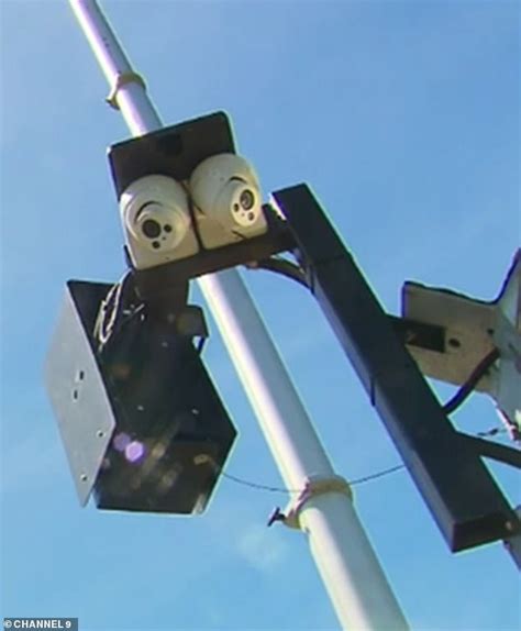 King st camera. This camera, which provides still images, is positioned on the Charleston Branch Pilots pier overlooking Charleston Harbor, the Cooper River and nearby infrastructure. Charleston Traffic and Weather. SCDOT cameras Click on a Charleston area camera icon on the map to zoom in to see specific locations that have webcams. WCSC cameras 