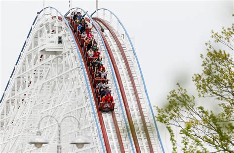 In 2019, Cedar Point gold passes went on sale before they announced their plans for their 150th anniversary. It wasn't until December 11th when Cedar Point unveiled new restaurants, a new parade, and Snake River Expedition. Kings Island will probably make their 50th anniversary announcement later this year like the press release said.