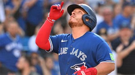 Kirk hits 2 home runs, Espinal also homers as Blue Jays control Ohtani, beat Angels 6-1
