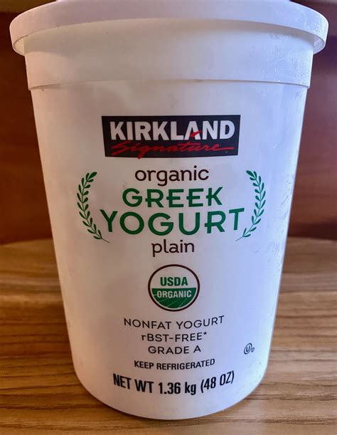 Kirkland greek yogurt. Higher-fat Greek yogurts, such as full-fat or 2% yogurt, are creamier and more satisfying than fat-free products and contain higher amounts of certain nutrients, such as vitamin A. Costco offers ... 