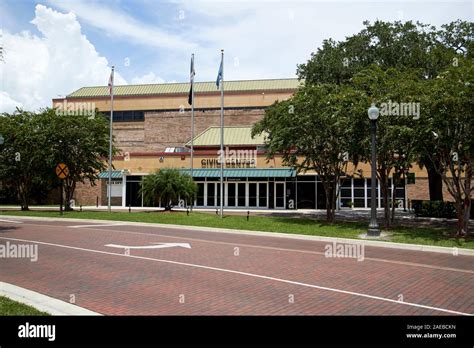 Kissimmee Civic Center Stock-Fotos und Bilder - Getty Images