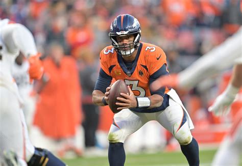 Kiszla: Broncos are back in playoff contention because Russell Wilson, Mr. Unlimited, has embraced his limitations