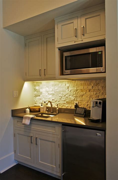 Kitchenette in Master Bedroom, How to build a Small ... - ZingyHomes