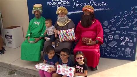 Kiwanis Club of Little Havana hosts 39th Three Kings Day giveaway for underprivileged children